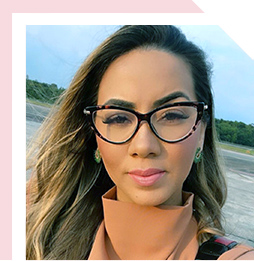 Image of Soraia in glasses with a slight smile